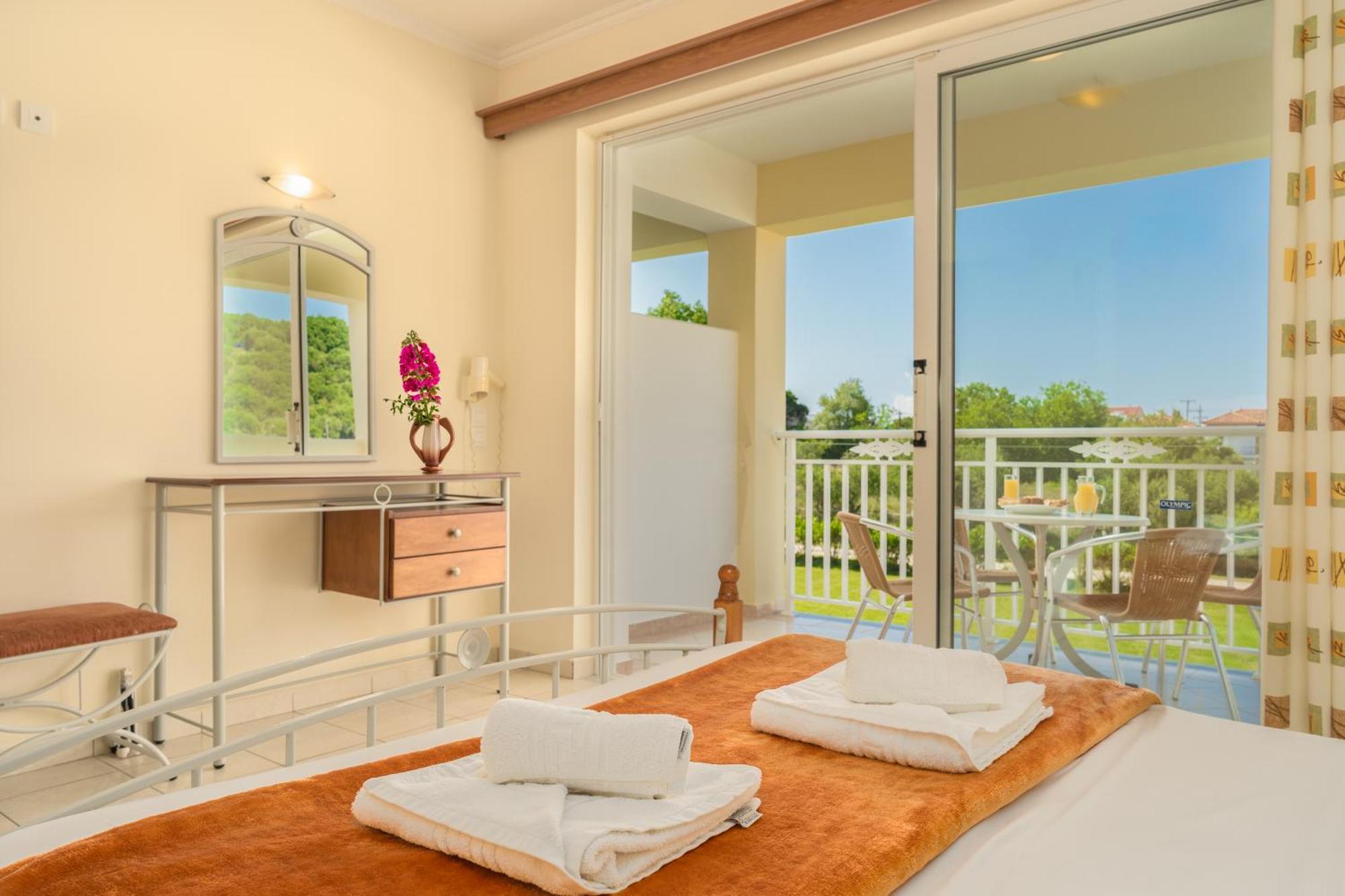 Manousis Aparthotel Tsilivi  Extérieur photo