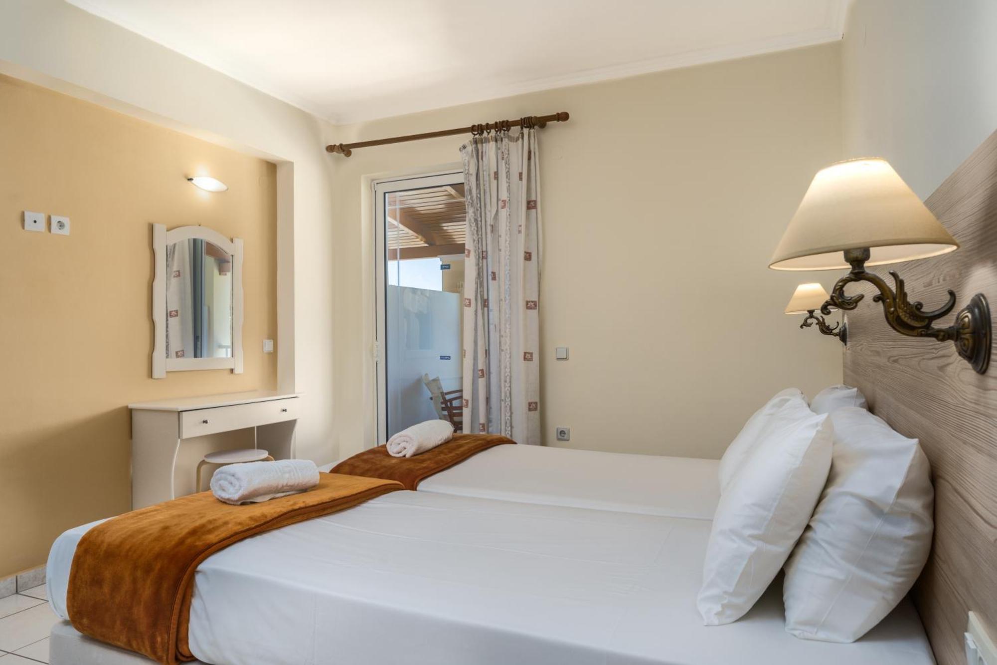 Manousis Aparthotel Tsilivi  Extérieur photo